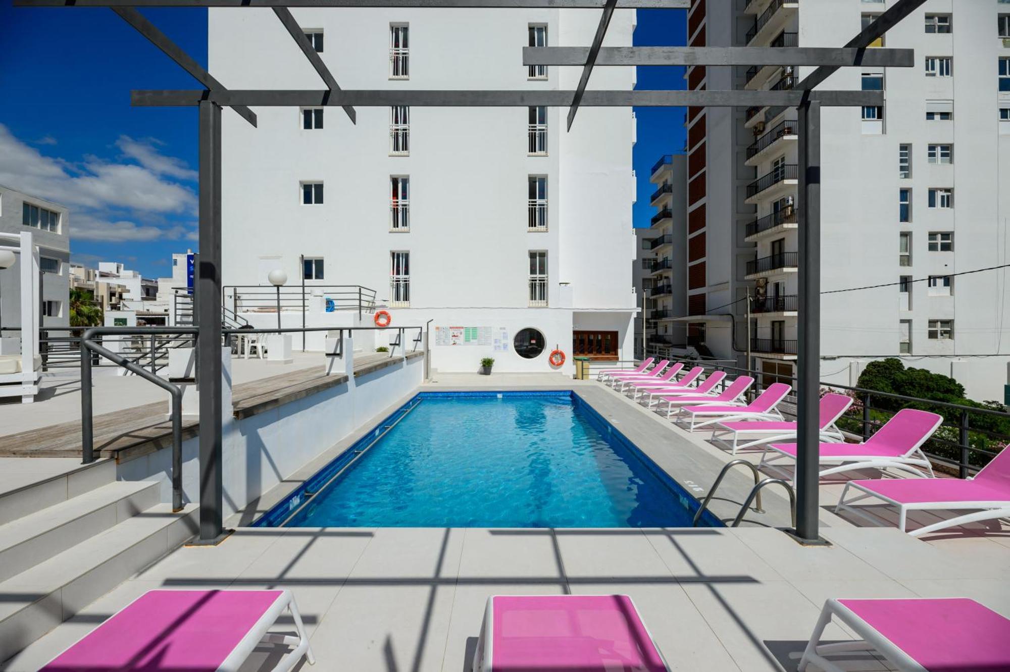 Aparthotel Vibra Sanan - Adults Only Sant Antoni de Portmany Екстериор снимка